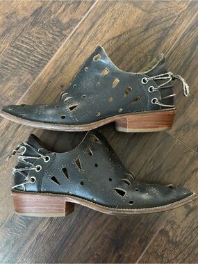 Musse & Cloud Anthropologie Black Leather Anisse Ankle Booties size 9